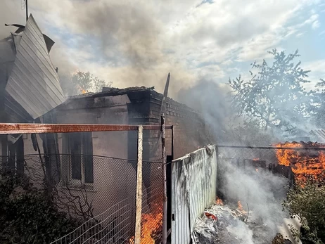 На Днепропетровщине из-под завалов достали тело женщины, погибшей от авиаудара