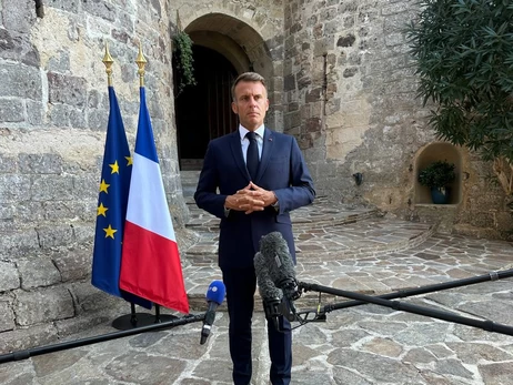 Макрон напередодні зустрічі з Трампом: Україні запропонували не мир, а капітуляцію