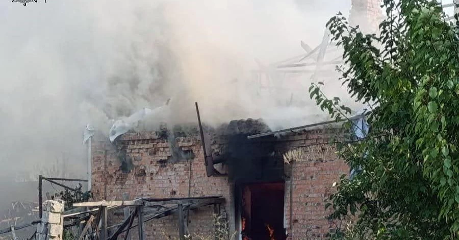 Росія вдарила по прифронтовому селу у Запорізькій області, одна дитина загинула, 2 – поранені