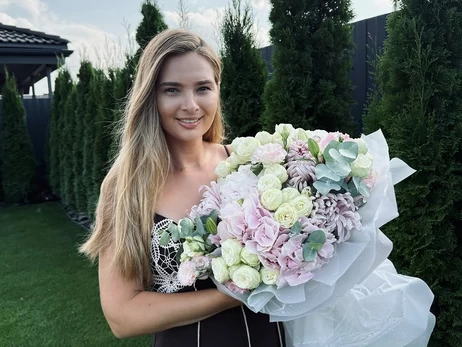 Телеведущая Наталья Островская в годовщину свадьбы показала редкое фото с мужем