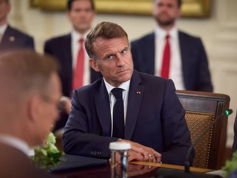 Макрон предложил провести встречу Зеленского и Путина в Женеве