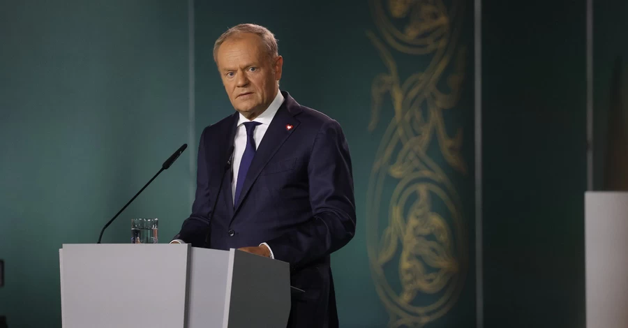 Туск проти зустрічі Зеленського й Путіна в Будапешті через асоціації з меморандумом