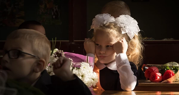 Правительство определило даты начала и окончания учебного года в школах 