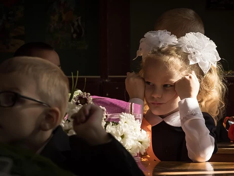 Правительство определило даты начала и окончания учебного года в школах 