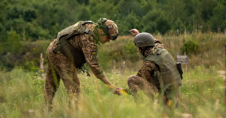Іноземці зможуть служити офіцерами в Нацгвардії, але лише після перевірок на поліграфі