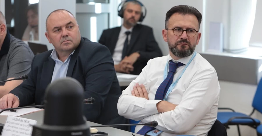 В Киев из Канады везут посмертную маску и печатную машинку Симона Петлюры