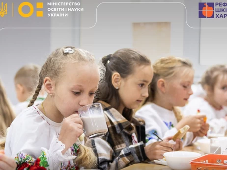 В девяти областях получать бесплатное питание будут все ученики школ 