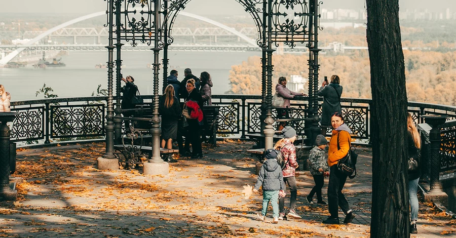 До +30 у вересні і три «бабині літа»: якої чекати осені