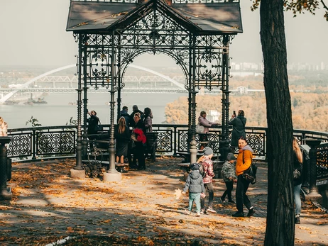 До +30 в сентябре и три «бабьих лета»: какую ожидать осень