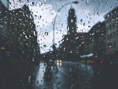 Погода в Україні 23 серпня: середземноморський циклон Lukas принесе похолодання, дощі та грози