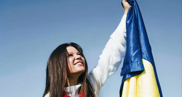 Огнєвіч, Monatik і Руслана привітали українців із Днем Незалежності