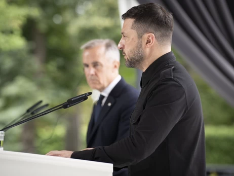 Зеленский рассказал, каким оружием Украина атакует Россию и согласовываются ли удары с США