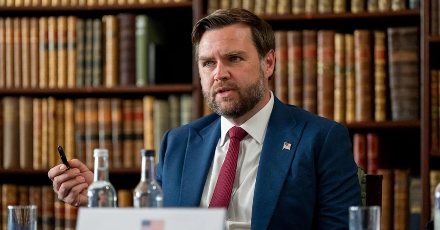 Венс відреагував на російський удар по американському заводу в Мукачеві