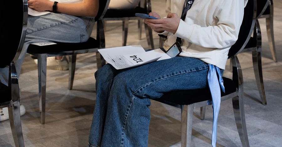 Картину Примаченко продали за рекордные 60 тысяч долларов