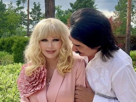 Павло Зібров зворушливо привітав дружину з днем ​​народження та показав кадри із сімейного архіву