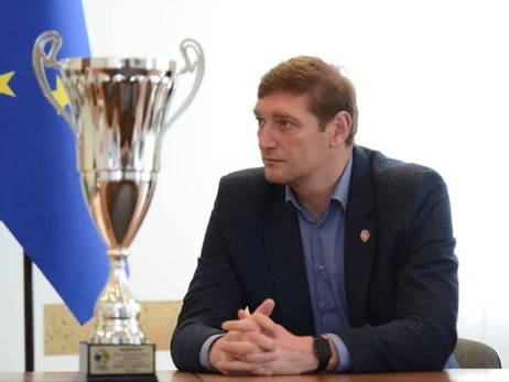 Донька віцепрезидента ФБУ виграла Євро у складі збірної Іспанії — у мережі його прозвали “патріотом”