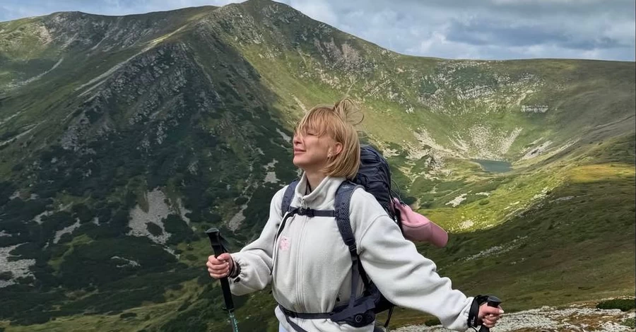 Блогер Олена Мандзюк травмувалася під час походу в гори: Впала обличчям вниз