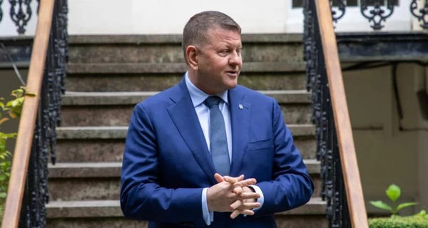 США хотели заменить Зеленского на Залужного, но он не отвечал на звонки, - Guardian