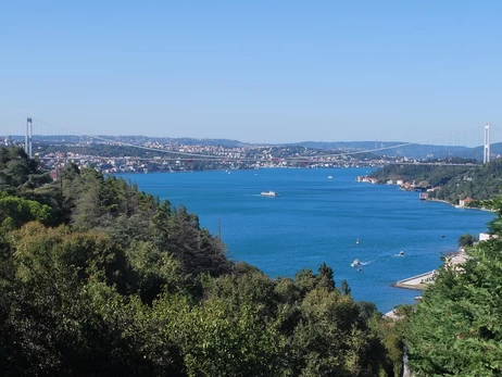 Українські ветерани з ампутаціями перепливли Босфор