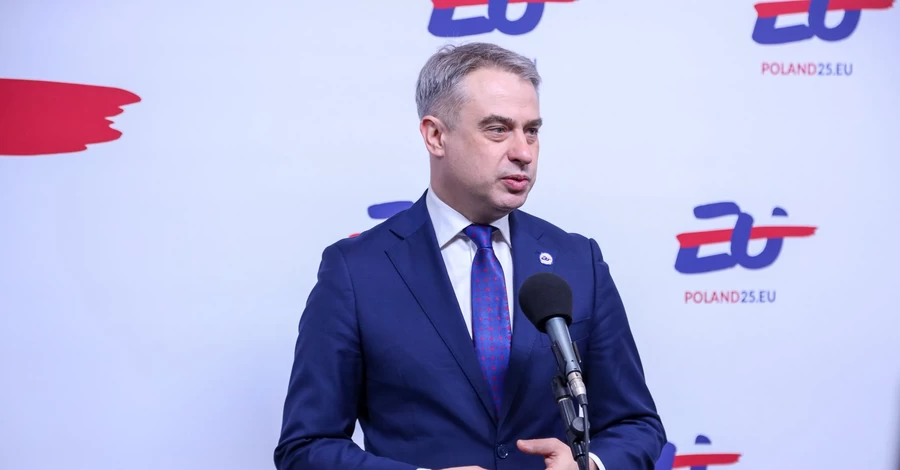 Через вето Навроцького Польща не зможе платити за Starlink для України