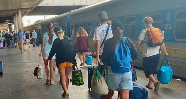 В УЗ заявили о снижении ажиотажа - купить билеты на поезд стало проще
