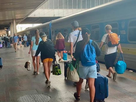 В УЗ заявили о снижении ажиотажа - купить билеты на поезд стало проще