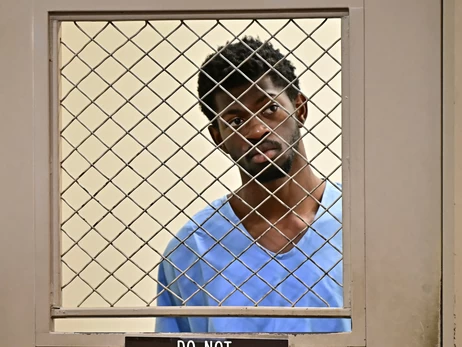 Lil Nas X предъявили обвинения в нападении на полицейского - ему грозит до пяти лет тюрьмы