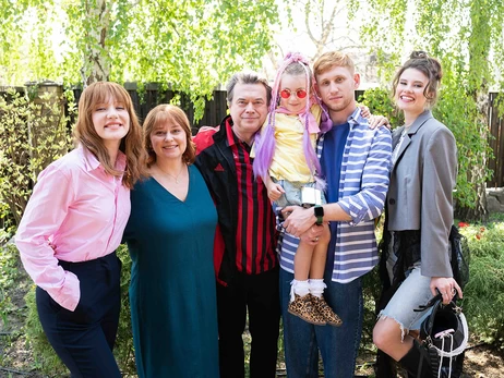 Нові серіали на ТБ: Рудинський – в «Агентстві», Біблів зі Ступкою – в «Сім’ї по неділях»