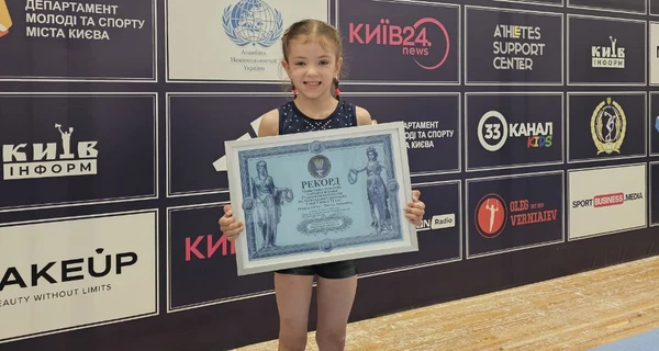 5-летняя львовская гимнастка побила третий национальный рекорд