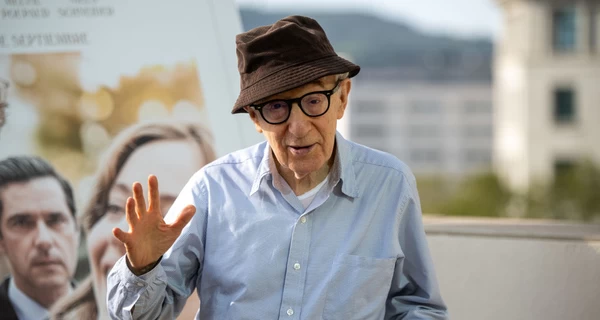 Українськи театри скасували вистави за сценаріями Вуді Аллена