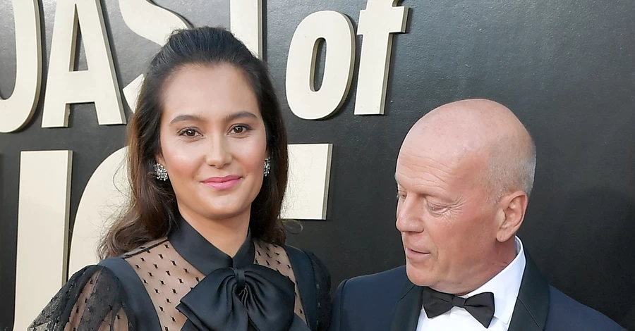 Жена Брюса Уиллиса рассказала о его состоянии: Все еще очень подвижен, но мозг отказывает