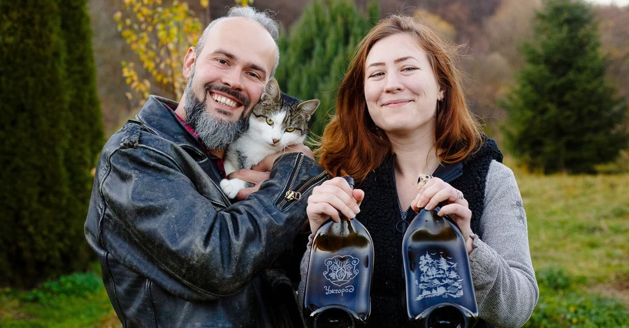 Художники по стеклу из Закарпатья: Стеклянный мусор переплавляем на интересные тарелки и украшения