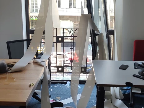 Из-за обстрела Киева пострадали миссия ЕС, редакция УП и заведение рестораторов Завертайло