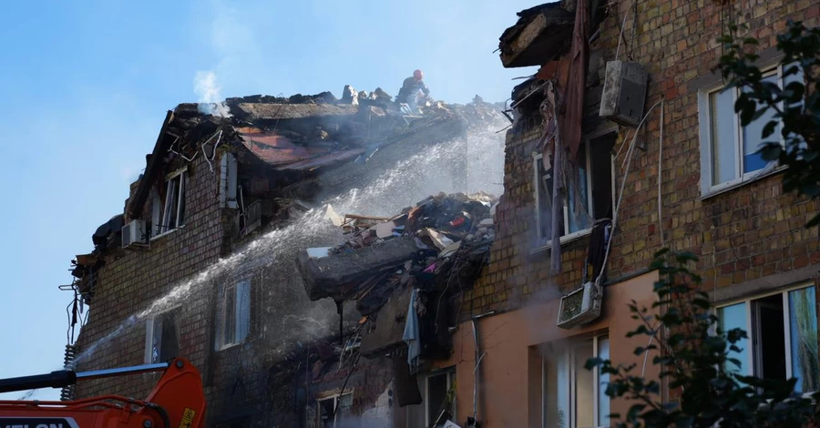 Число жертв удара по Киеву возросло до 18, среди них четыре ребенка