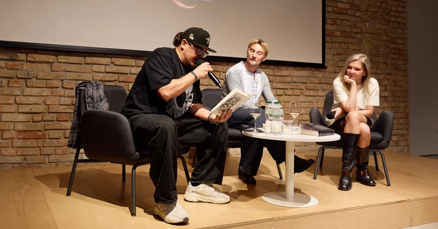 Ольга Навроцкая представила первый фэнтези-роман проекта 