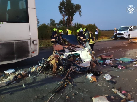 В масштабном ДТП в Кировоградской области погибли 6 человек, среди них ребенок