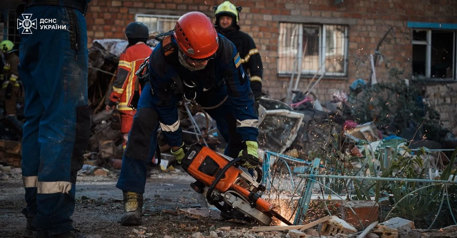 В Киеве из-за ночной атаки повреждены депо 