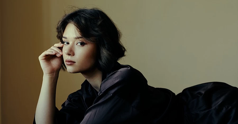 Юлія Буйновська: Я досить довго воювала з невпевненістю в собі, тим паче на сцені