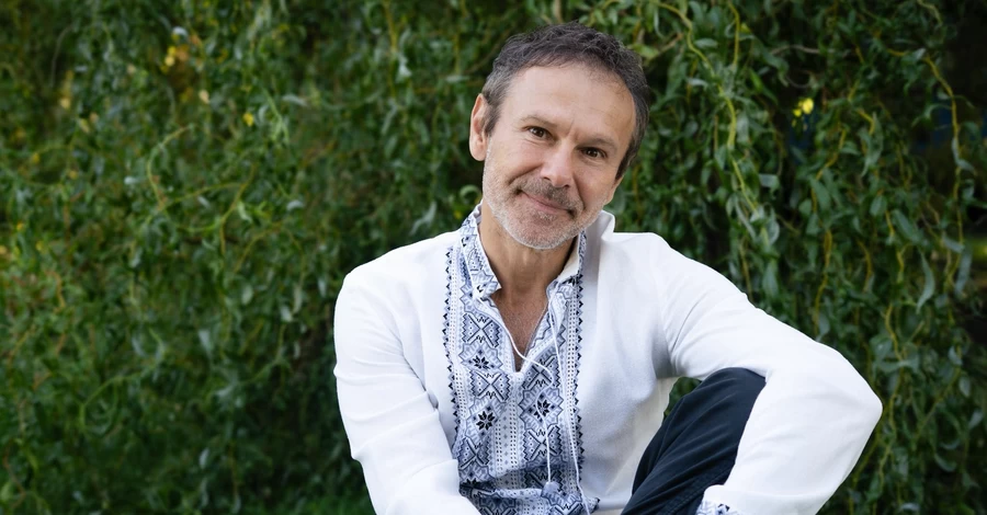 Вакарчук заспівав у Київському метро після нічного обстрілу