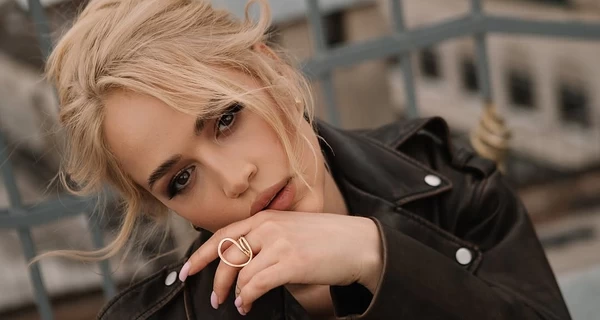 Переможницю 