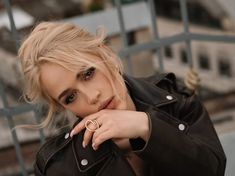 Победительницу 