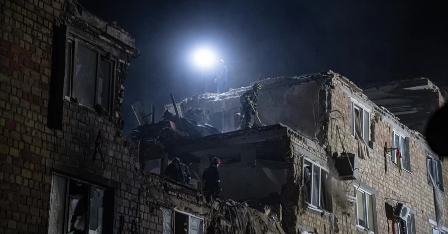 Ракетный удар по Киеву - судьба восьми человек до сих пор остается неизвестной