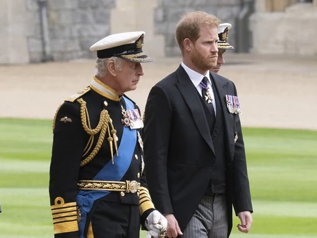Принц Гарри впервые за долгое время встретится с королем Чарльзом III