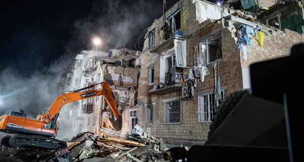 Количество жертв масштабного удара россиян по Киеву возросло до 25, - Зеленский