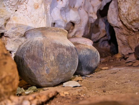 На Львовщине нашли подземелья с деньгами, которым более 500 лет