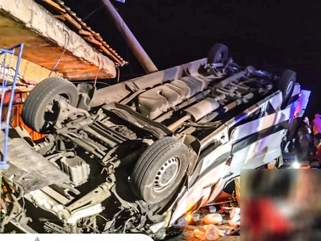 На Николаевщине перевернулся пассажирский микроавтобус, погибли три человека