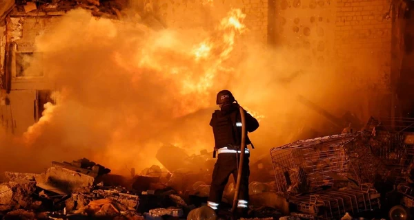 Россияне сбросили КАБы на Пологовский район, погибли два человека