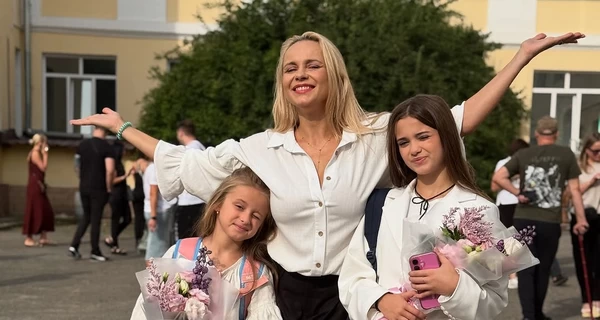 MONATIK, Ребрик и Тополя 1 сентября показали кадры со школьной линейки детей