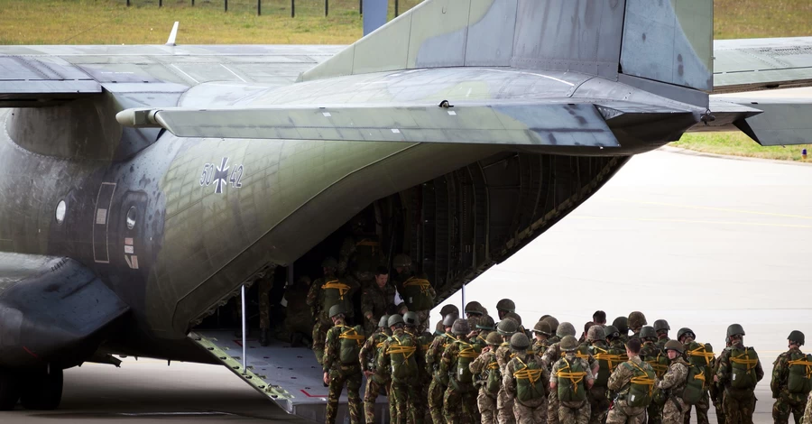 Россия и НАТО проводят параллельные военные учения: анализ угроз и сценариев