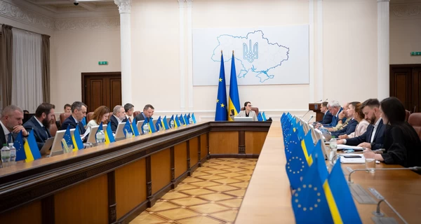 Кабмин опубликовал постановление о выезде женщин-депутатов за границу